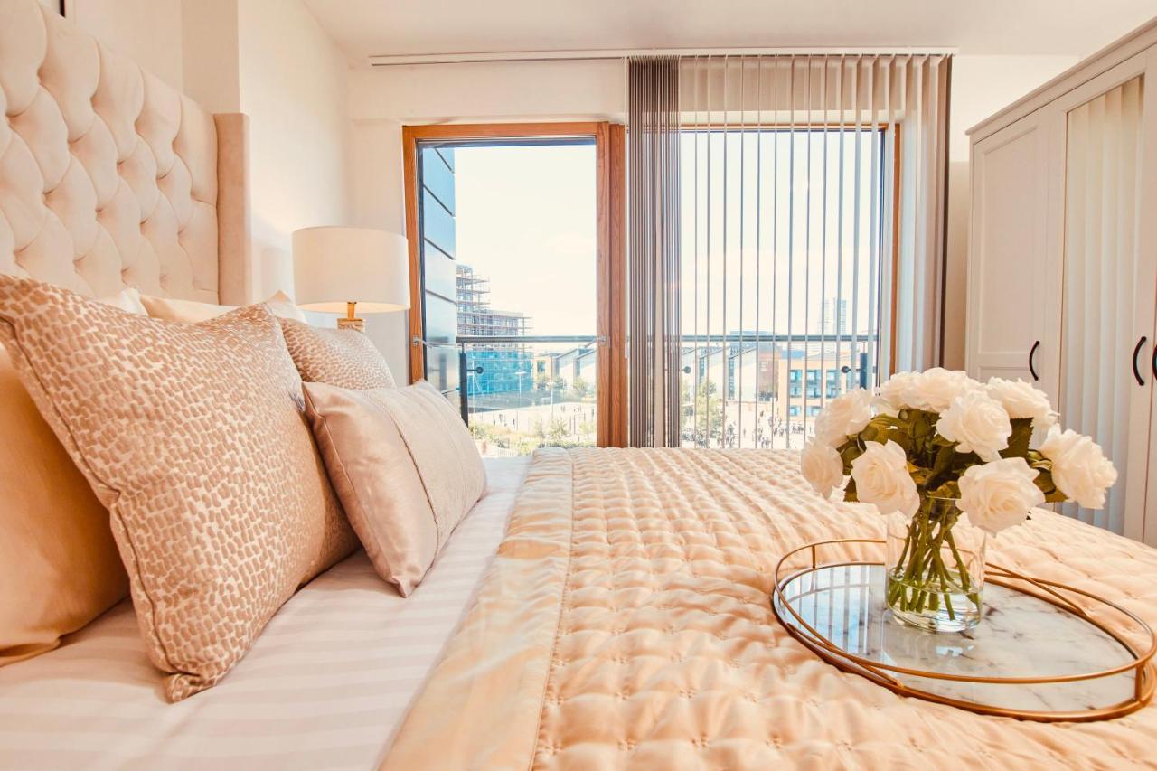King Deluxe City Apt Large Balcony& Free Parking! Leeds  Extérieur photo