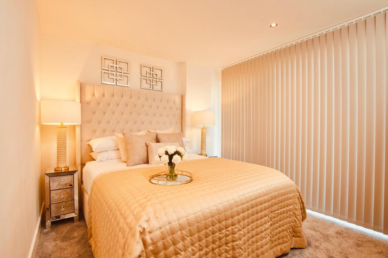 King Deluxe City Apt Large Balcony& Free Parking! Leeds  Extérieur photo