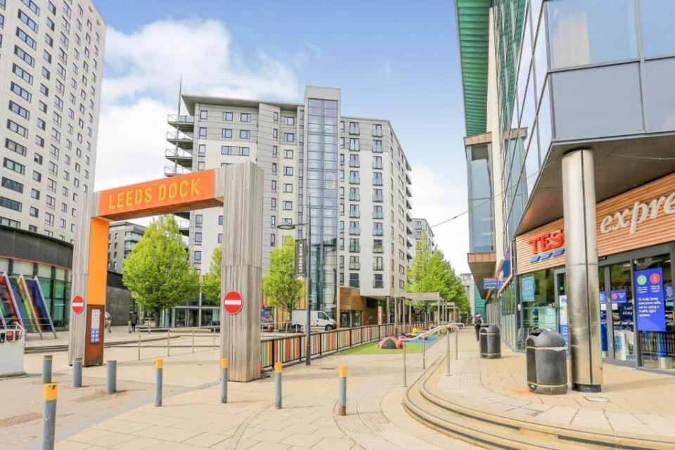 King Deluxe City Apt Large Balcony& Free Parking! Leeds  Extérieur photo